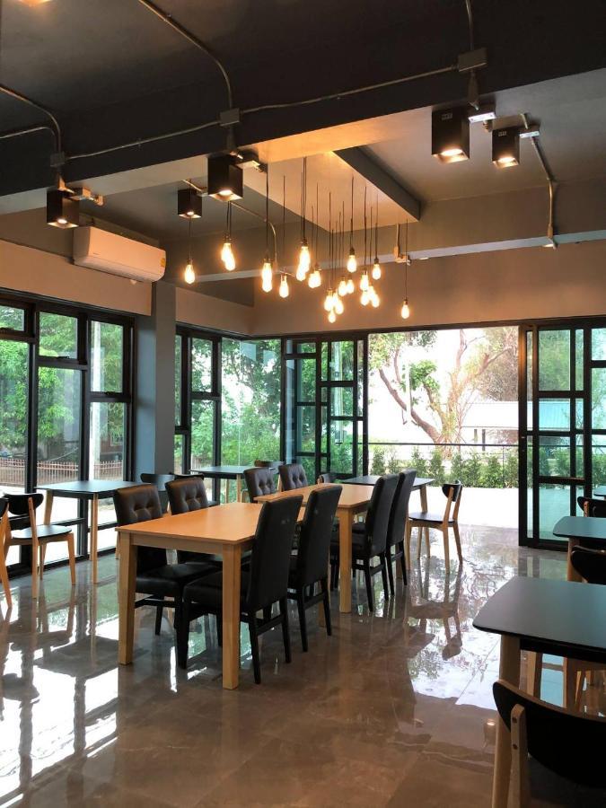 Abizz Hotel Kwanphayao Εξωτερικό φωτογραφία